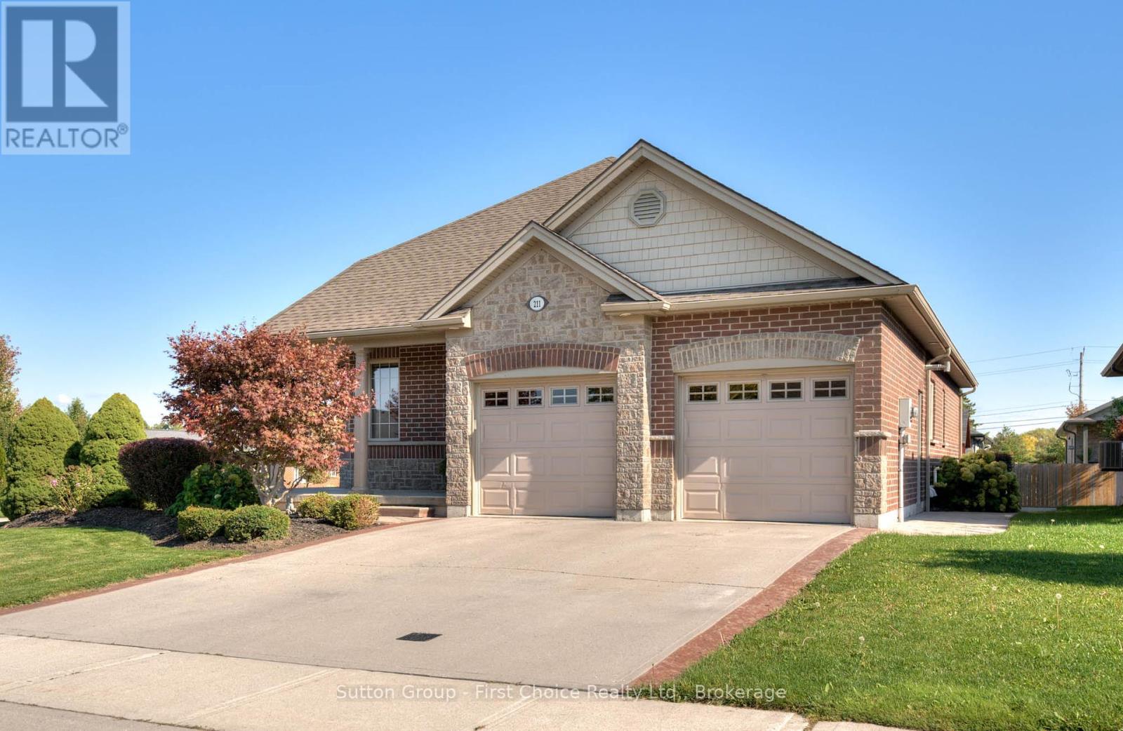 211 SUNSET DRIVE, West Perth, Ontario