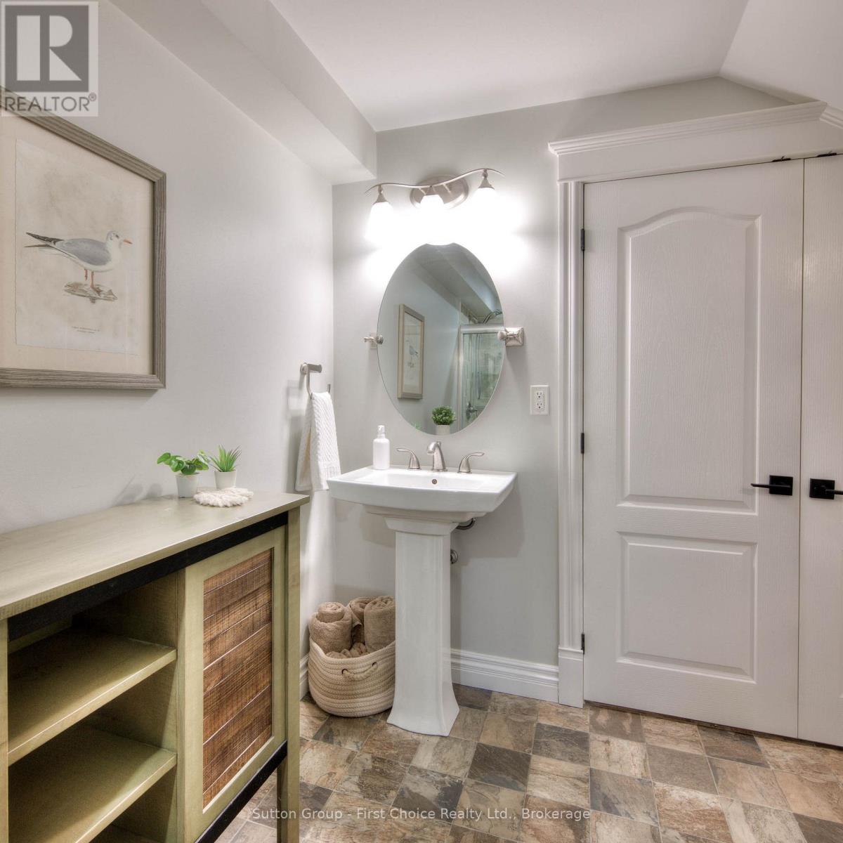 211 Sunset Drive, West Perth, Ontario  N0K 1W0 - Photo 36 - X12440185