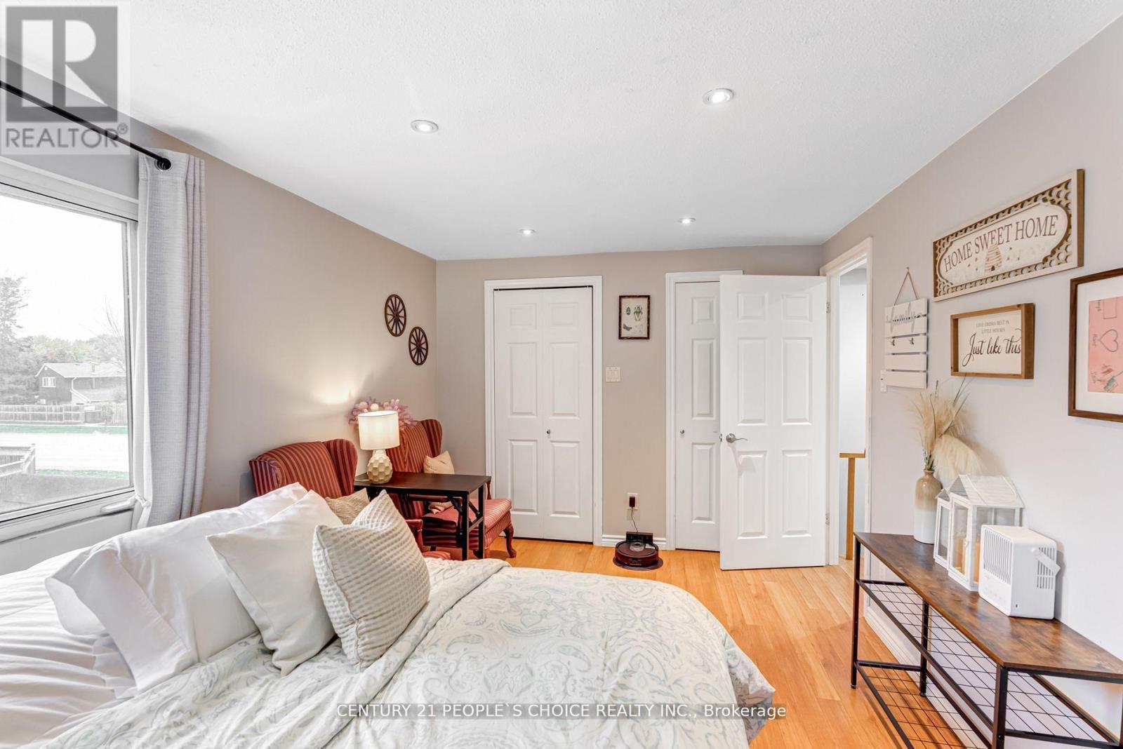 13 Jeffrey Street, Brampton, Ontario  L6S 2M9 - Photo 17 - W12438542