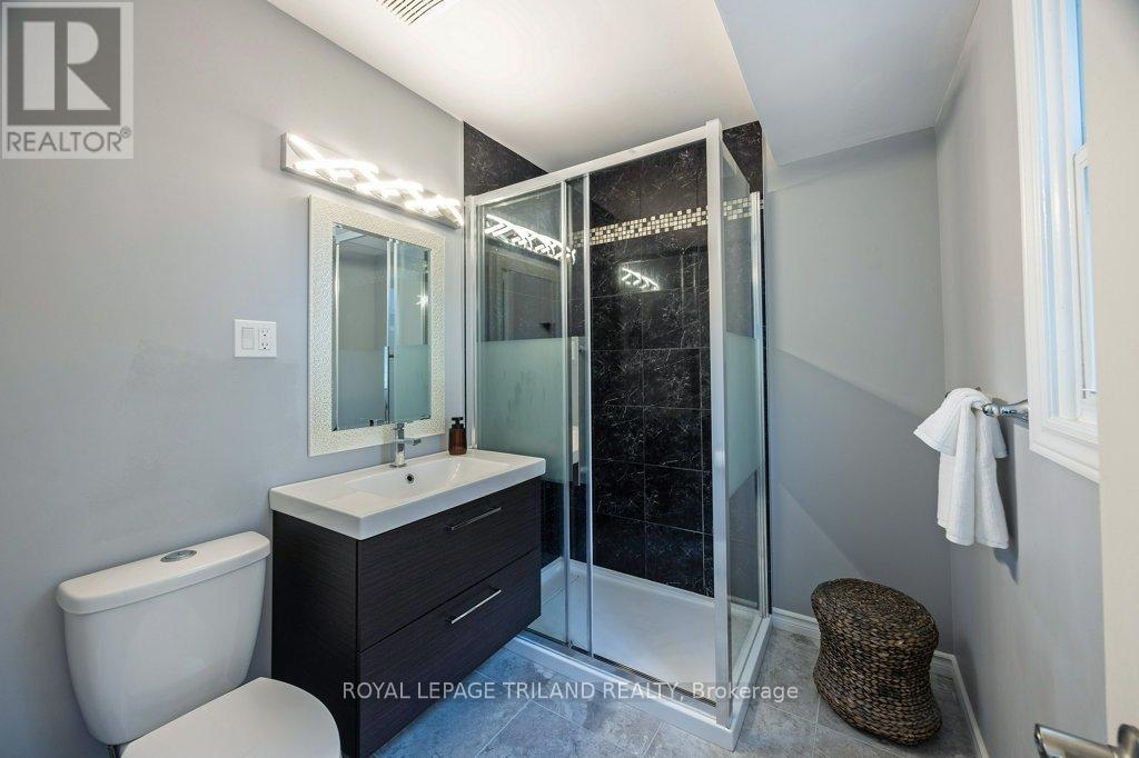 28 Mctaggart Crescent, London North, Ontario  N5X 2E3 - Photo 22 - X12440170