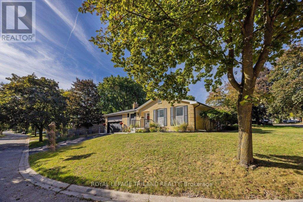 28 Mctaggart Crescent, London North, Ontario  N5X 2E3 - Photo 3 - X12440170