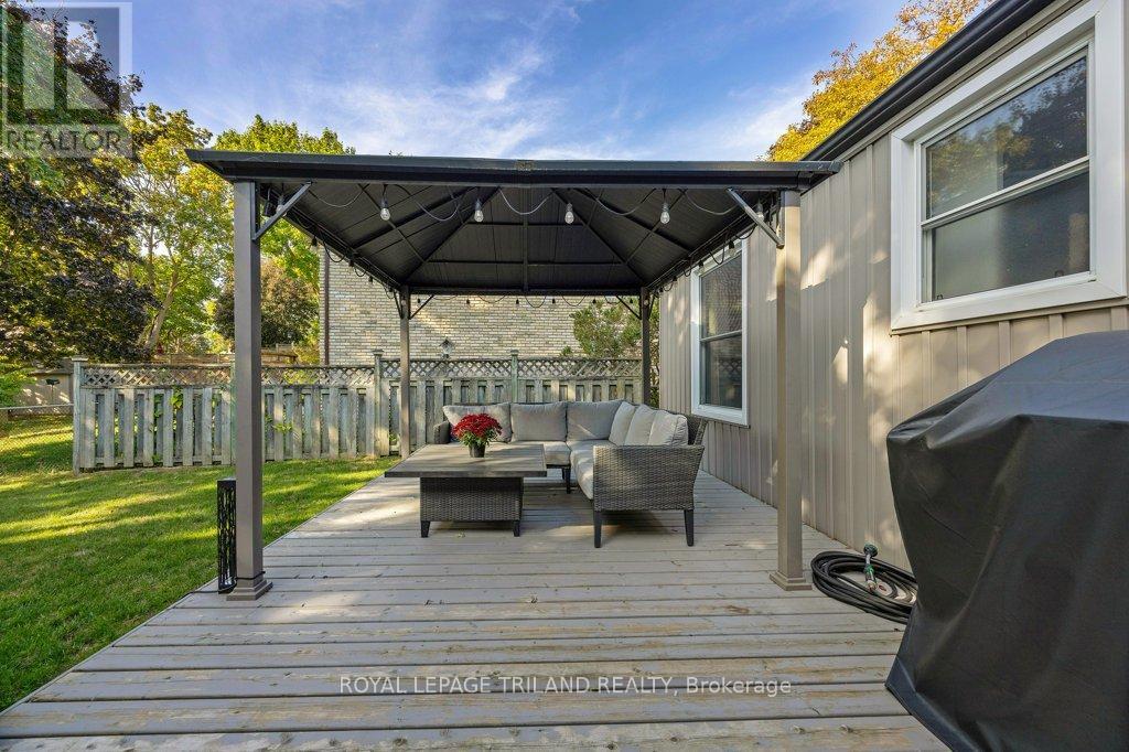 28 Mctaggart Crescent, London North, Ontario  N5X 2E3 - Photo 36 - X12440170