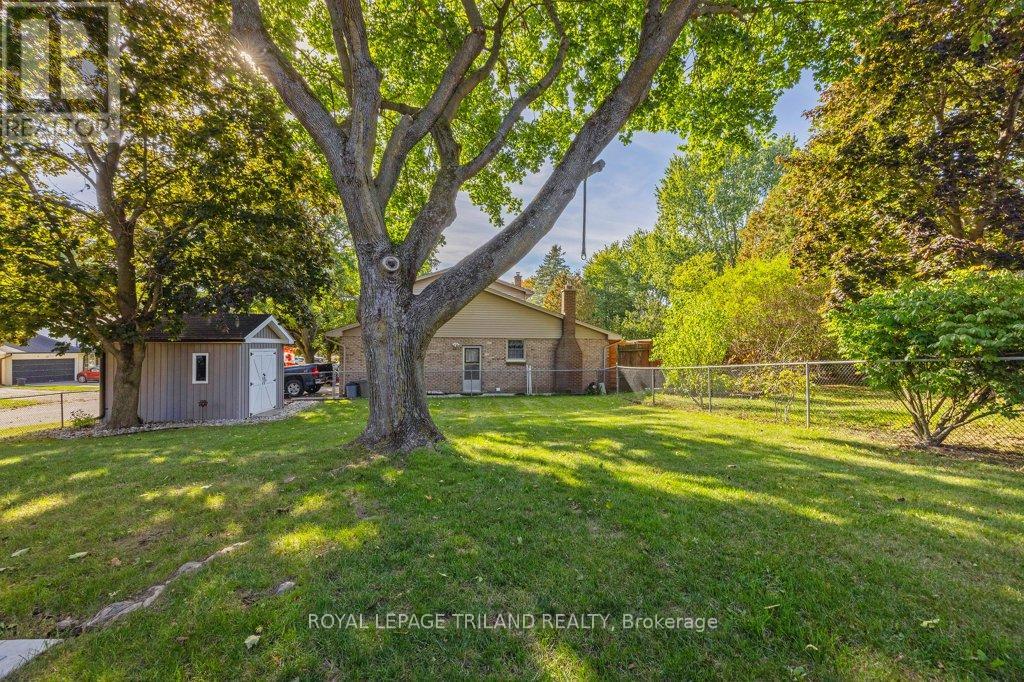28 Mctaggart Crescent, London North, Ontario  N5X 2E3 - Photo 42 - X12440170