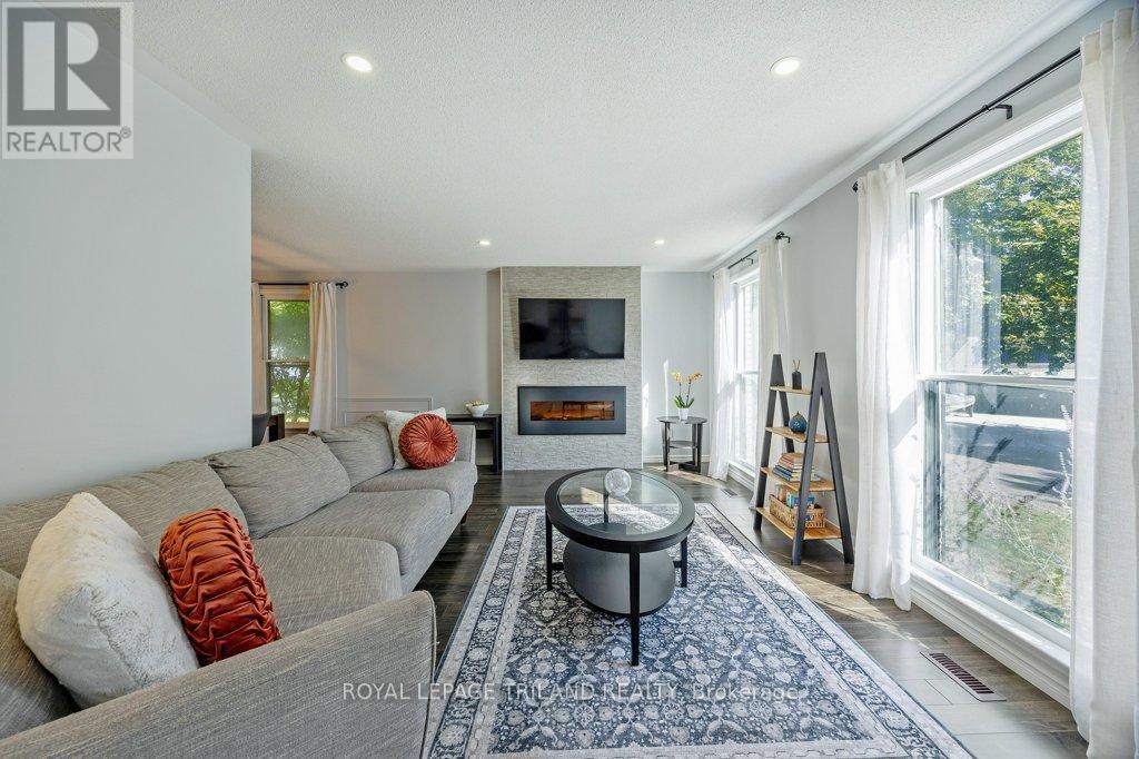 28 Mctaggart Crescent, London North, Ontario  N5X 2E3 - Photo 7 - X12440170