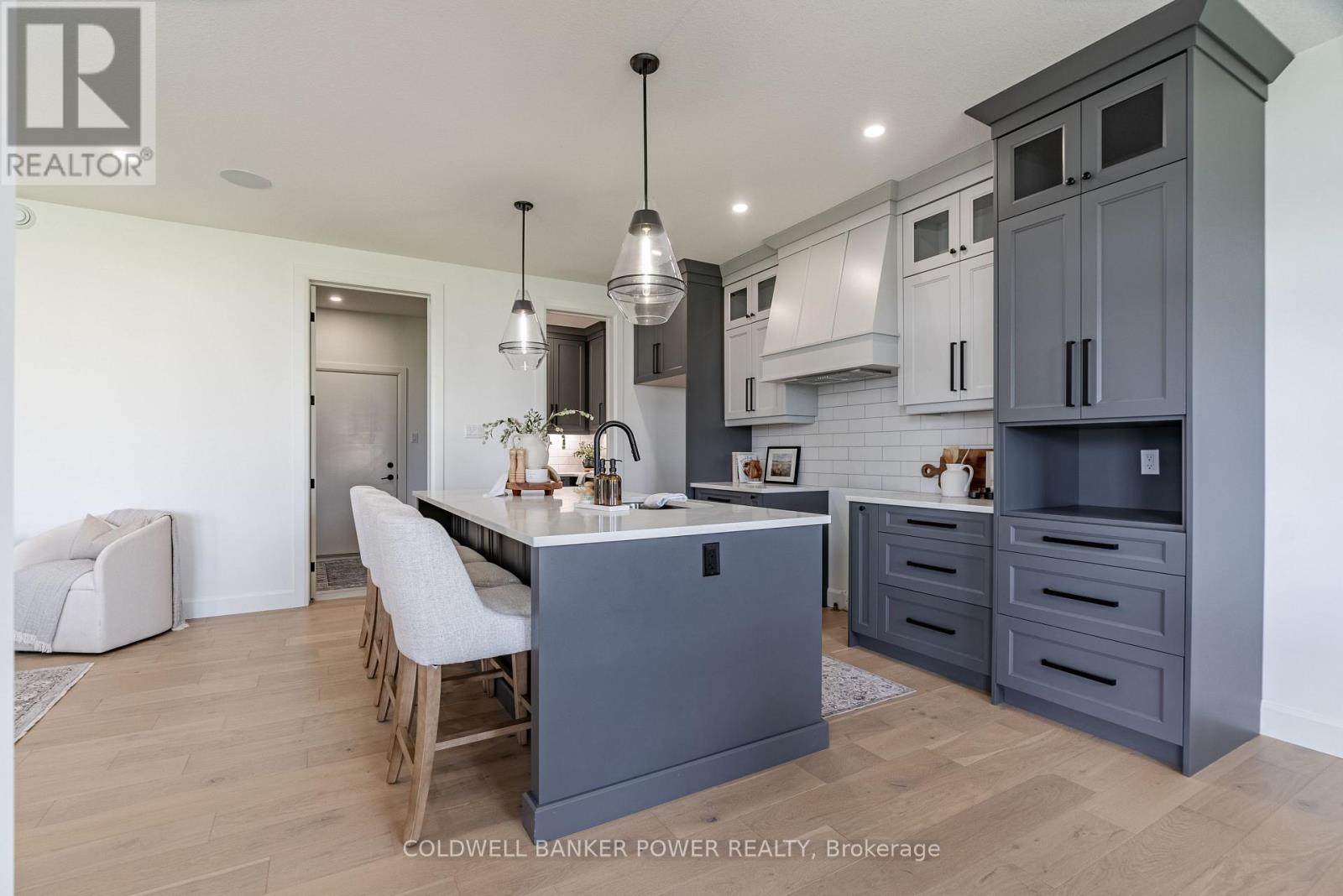 2692 Heardcreek Trail, London North, Ontario  N6G 0W1 - Photo 11 - X12440171