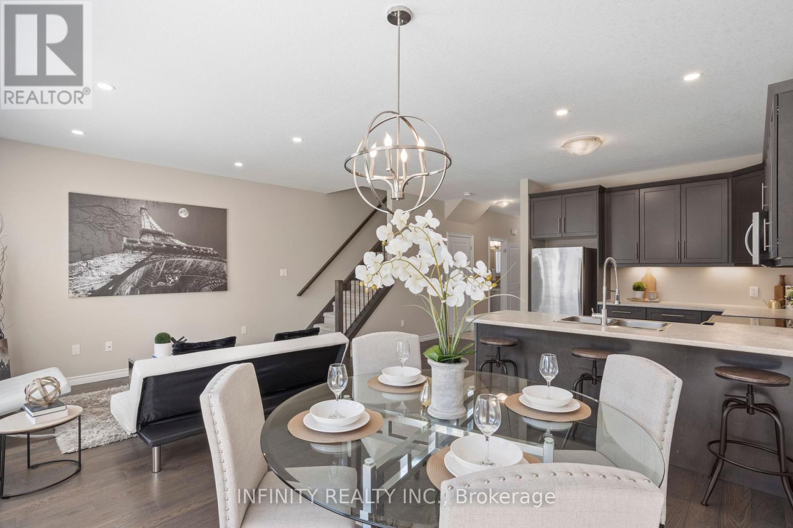 2018 Clayridge Way, London North, Ontario  N6G 0V3 - Photo 16 - X12440190