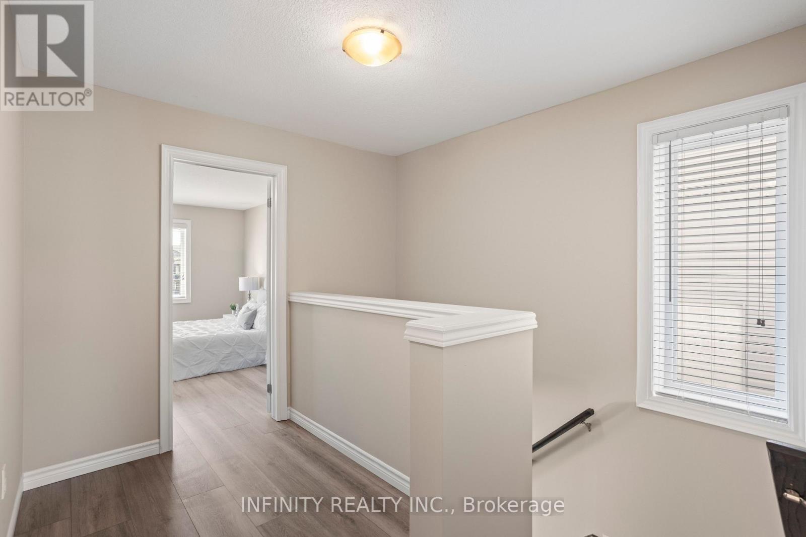 2018 Clayridge Way, London North, Ontario  N6G 0V3 - Photo 22 - X12440190