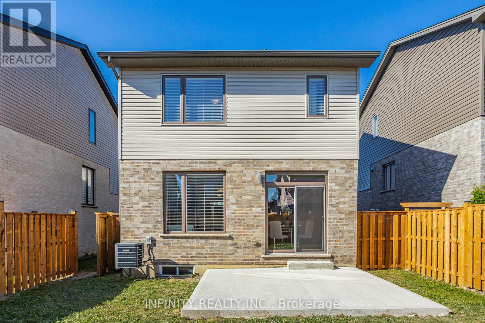 2018 Clayridge Way, London North, Ontario  N6G 0V3 - Photo 34 - X12440190