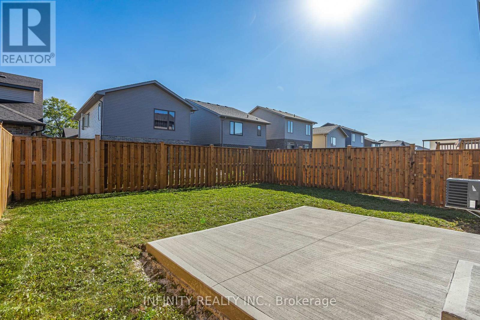 2018 Clayridge Way, London North, Ontario  N6G 0V3 - Photo 36 - X12440190