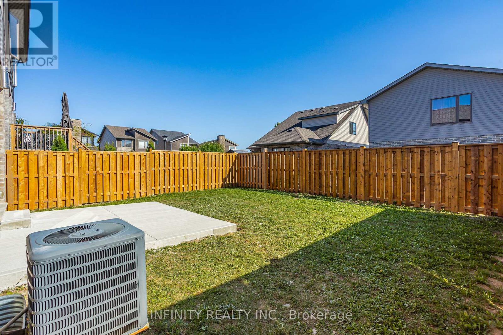 2018 Clayridge Way, London North, Ontario  N6G 0V3 - Photo 39 - X12440190