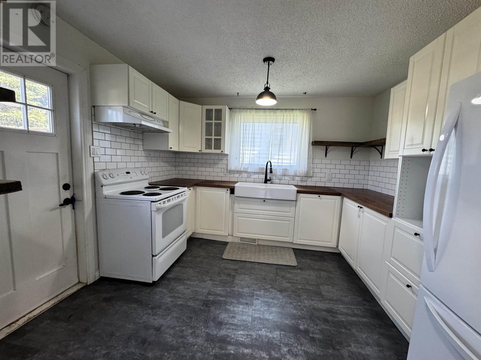 514 First Street South, Kenora, Ontario  P9N 1C9 - Photo 5 - TB252780