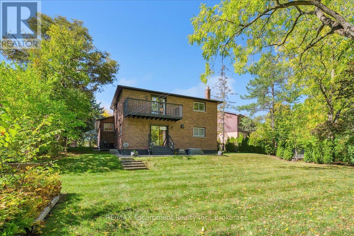 346 Kingsway Place, Milton, Ontario  L9T 4C8 - Photo 37 - W12440250