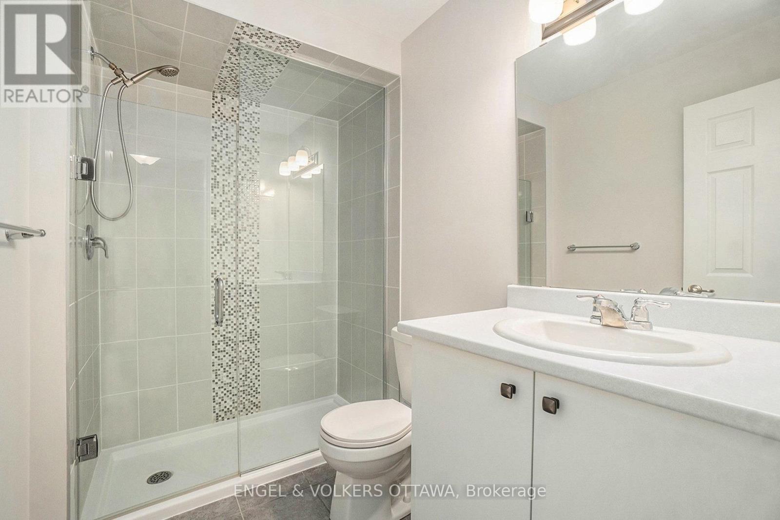 827 Kiniw Private, Ottawa, Ontario  K1K 5A3 - Photo 20 - X12440135