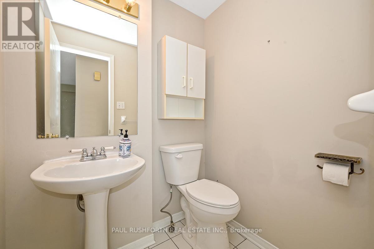 98 Piper Crescent, Ottawa, Ontario  K2K 2S9 - Photo 13 - X12440143