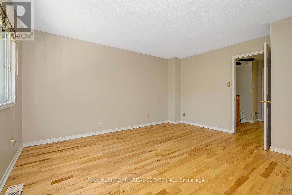 98 Piper Crescent, Ottawa, Ontario  K2K 2S9 - Photo 15 - X12440143