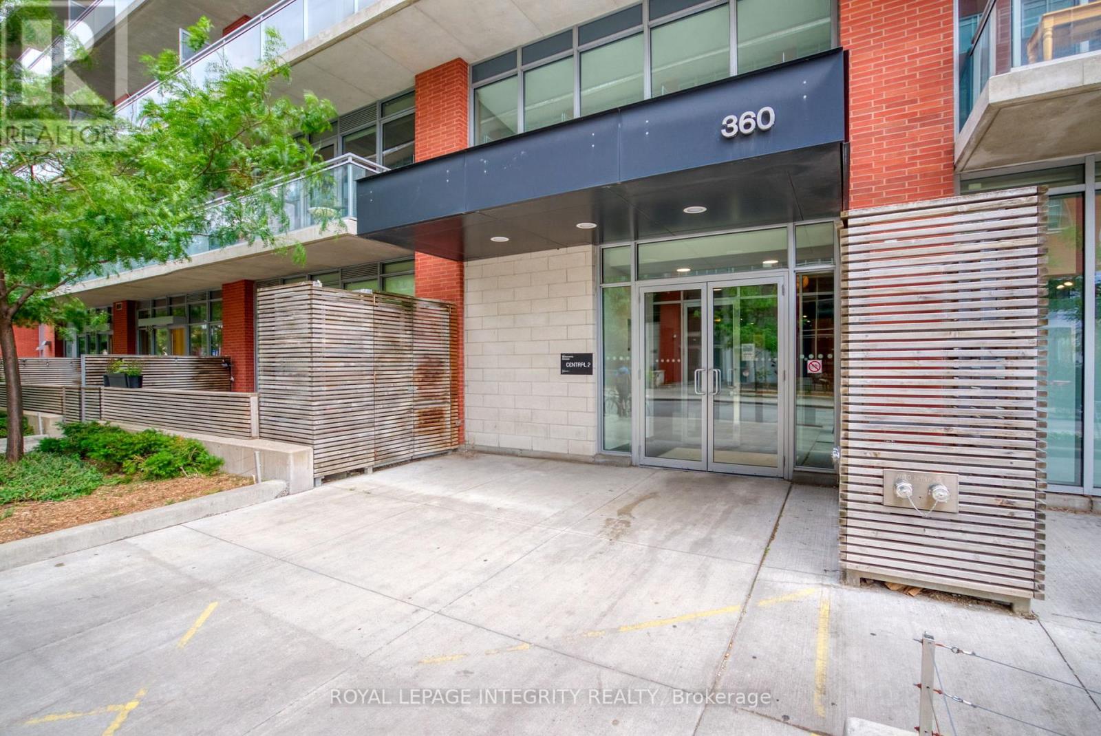 610 - 360 Mcleod Street, Ottawa, Ontario  K2P 1A9 - Photo 2 - X12440220