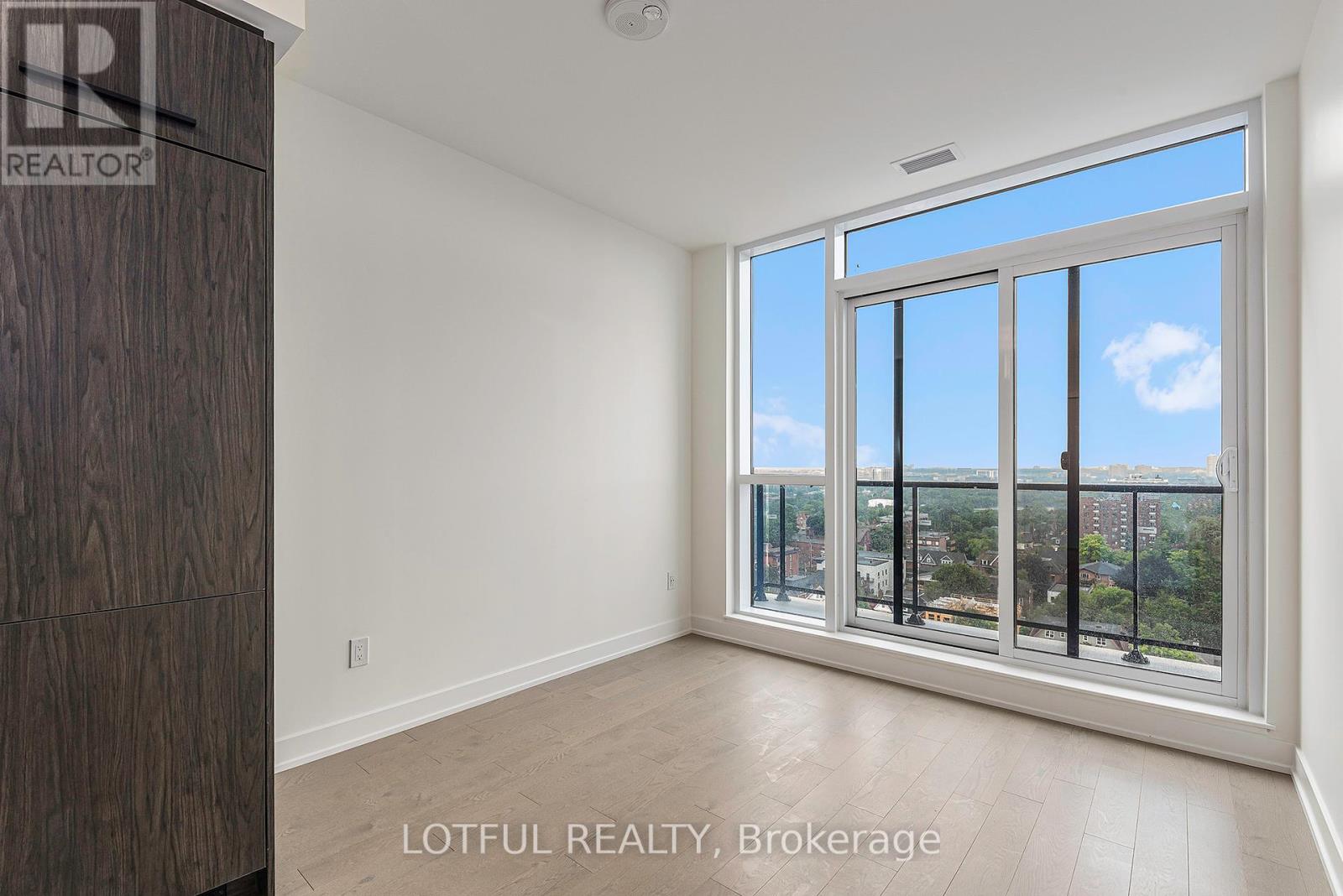 1409 - 560 Rideau Street, Ottawa, Ontario  K1N 0G3 - Photo 6 - X12440225