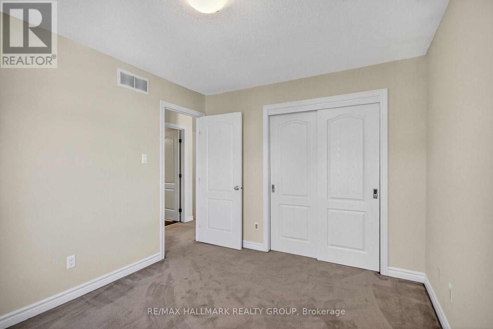 272 Broxburn Crescent, Ottawa, Ontario  K2J 0N8 - Photo 17 - X12440242
