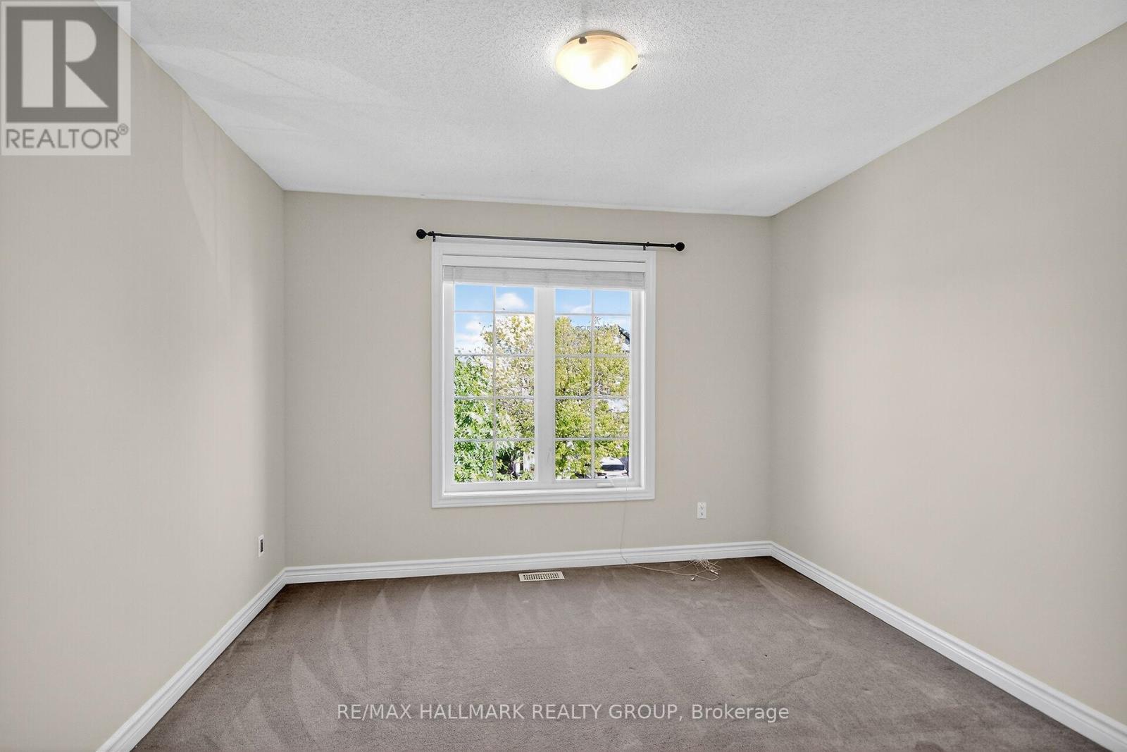 272 Broxburn Crescent, Ottawa, Ontario  K2J 0N8 - Photo 18 - X12440242