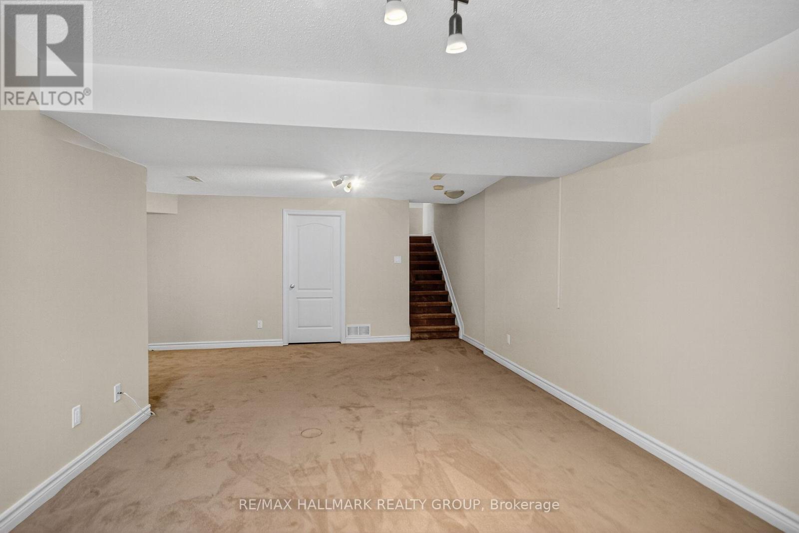 272 Broxburn Crescent, Ottawa, Ontario  K2J 0N8 - Photo 20 - X12440242