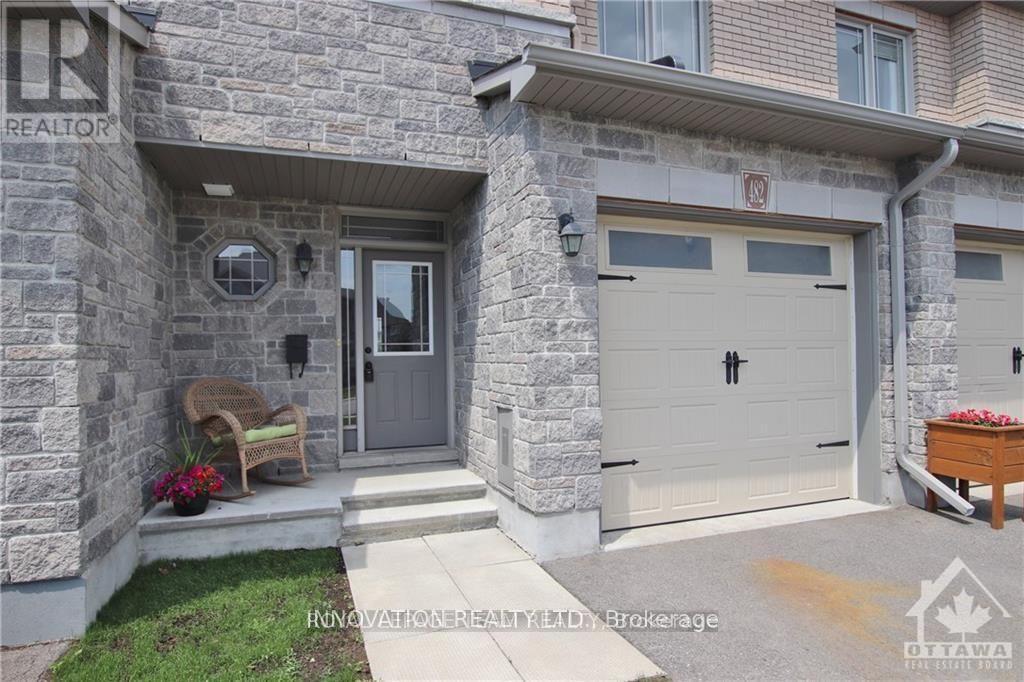 482 Barrick Hill Road N, Ottawa, Ontario  K2M 0H8 - Photo 2 - X12440251