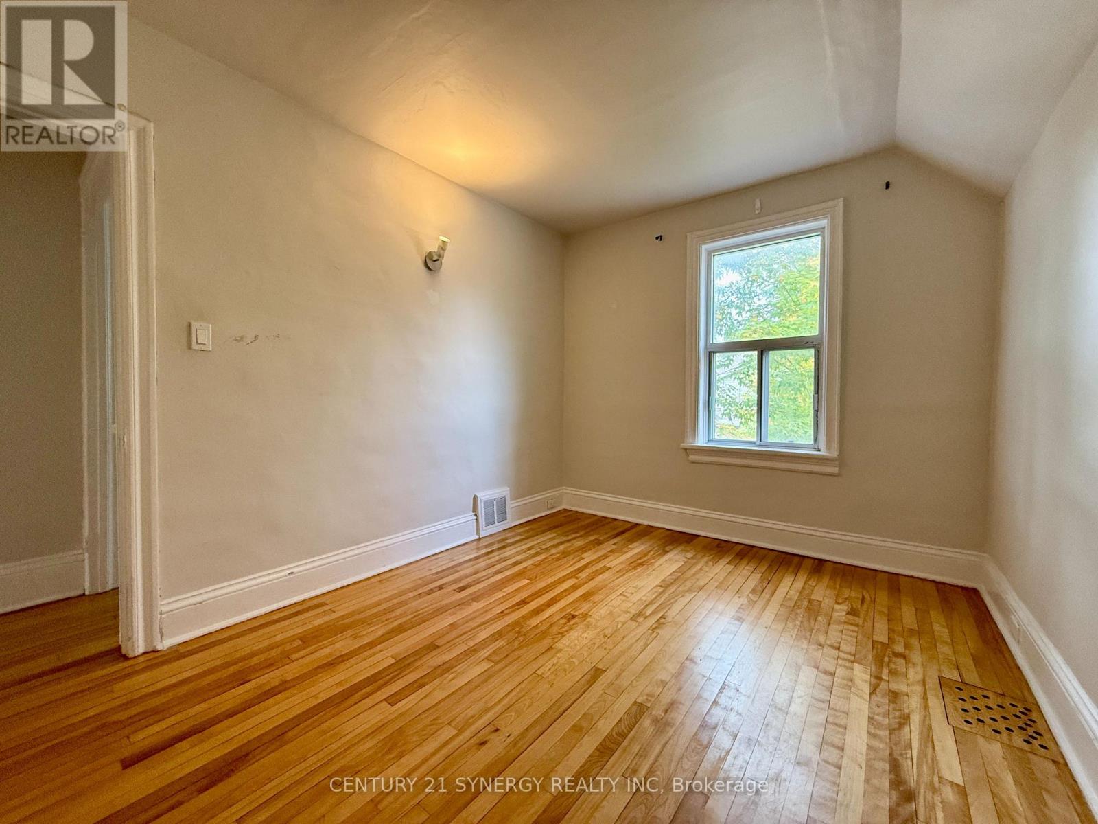 2 - 4 Gould Street, Ottawa, Ontario  K1Y 2P2 - Photo 13 - X12440263