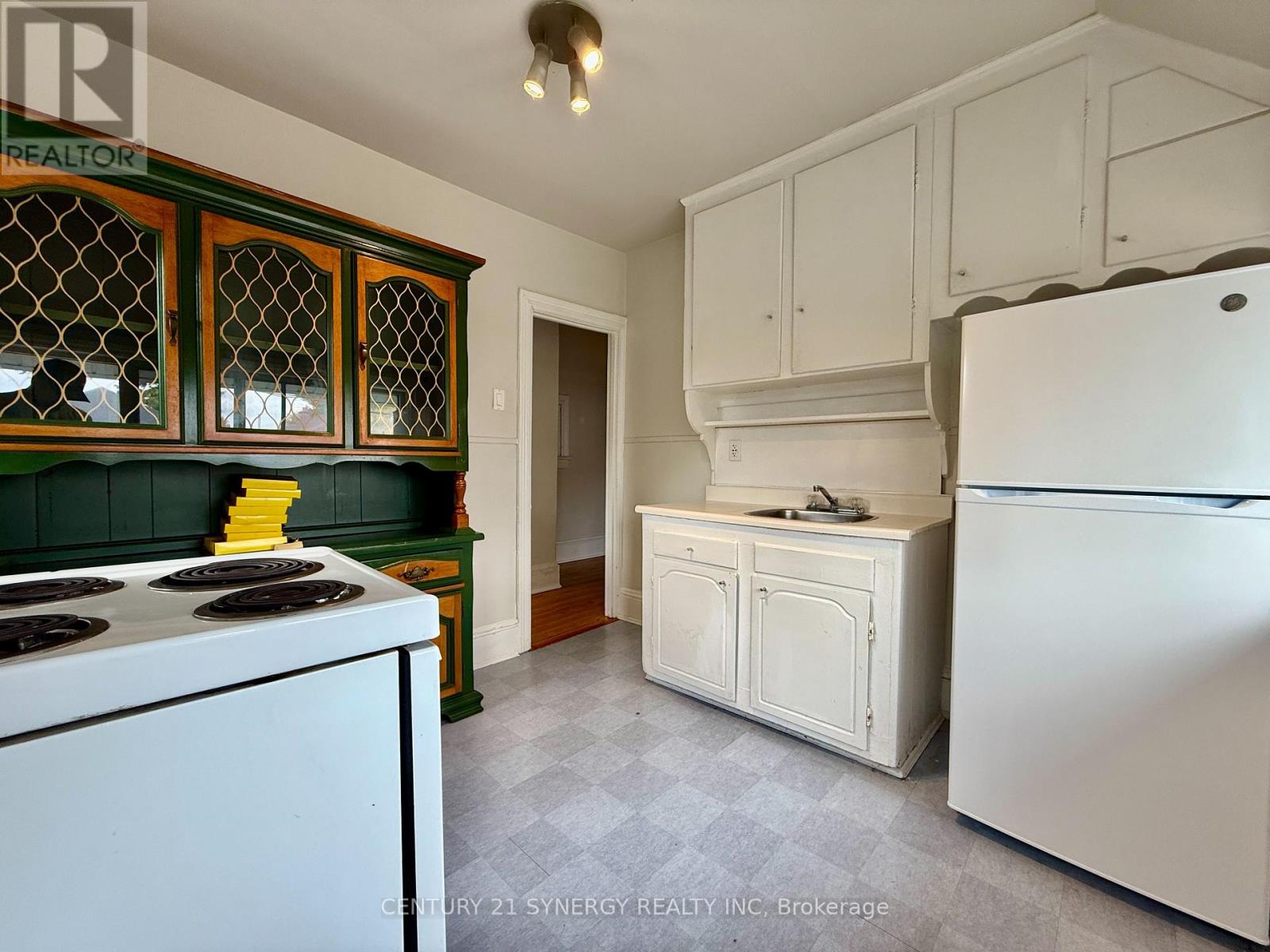 2 - 4 Gould Street, Ottawa, Ontario  K1Y 2P2 - Photo 6 - X12440263