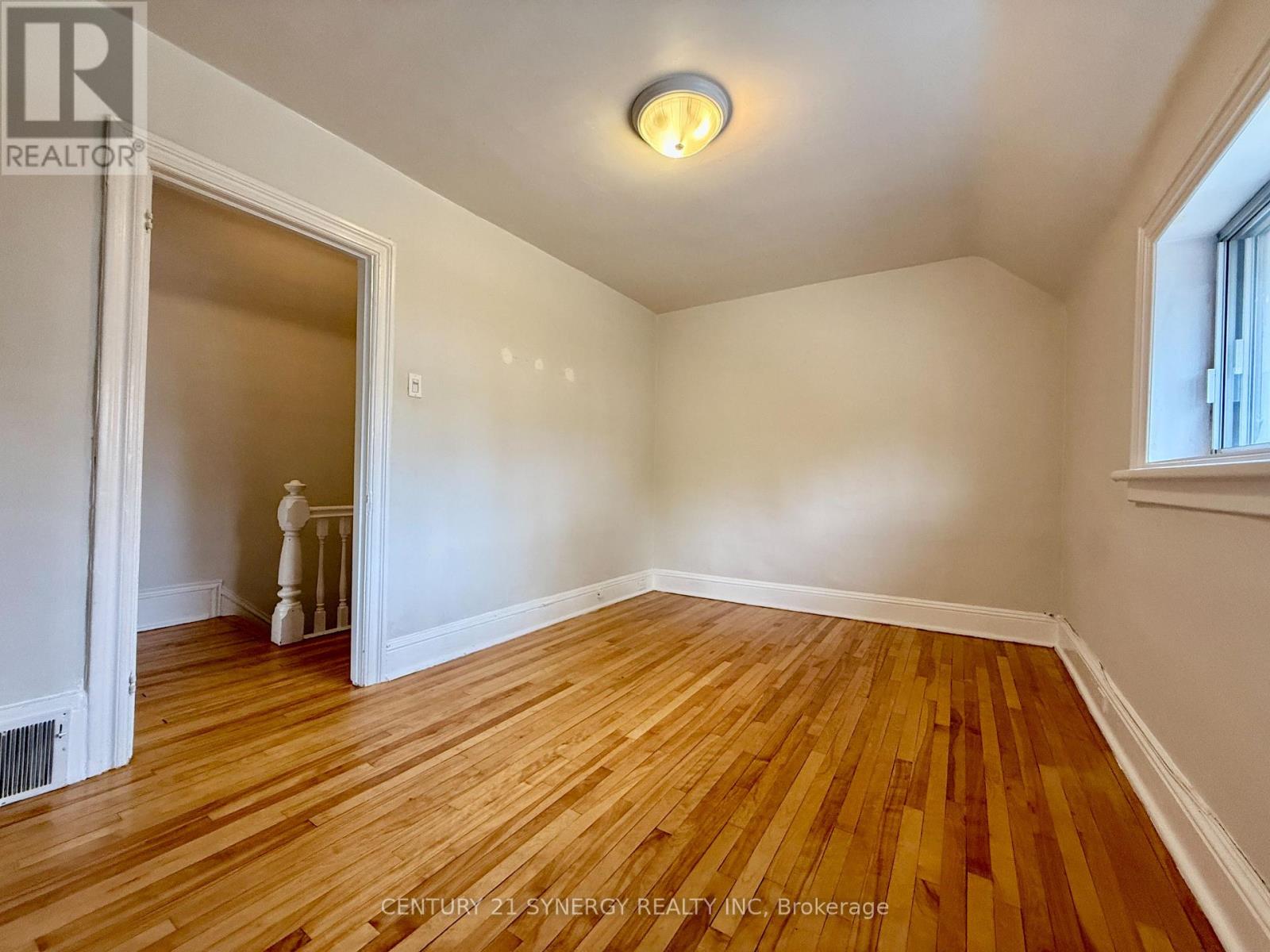 2 - 4 Gould Street, Ottawa, Ontario  K1Y 2P2 - Photo 8 - X12440263