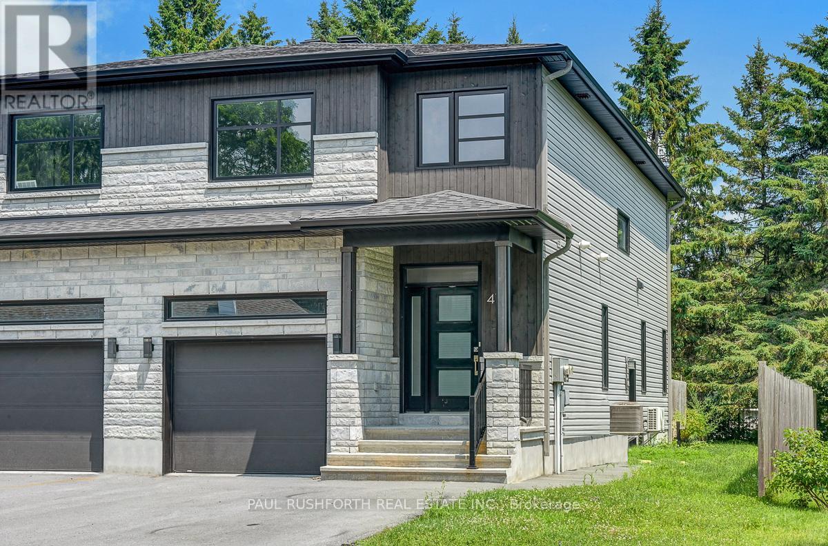 41 BANK STREET, Russell, Ontario