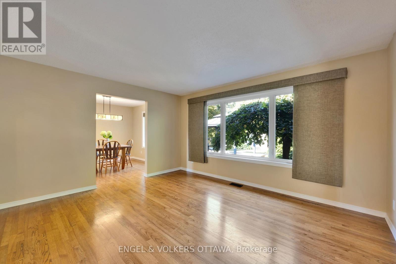 5233 Mclean Crescent, Ottawa, Ontario  K4M 1G1 - Photo 19 - X12440279