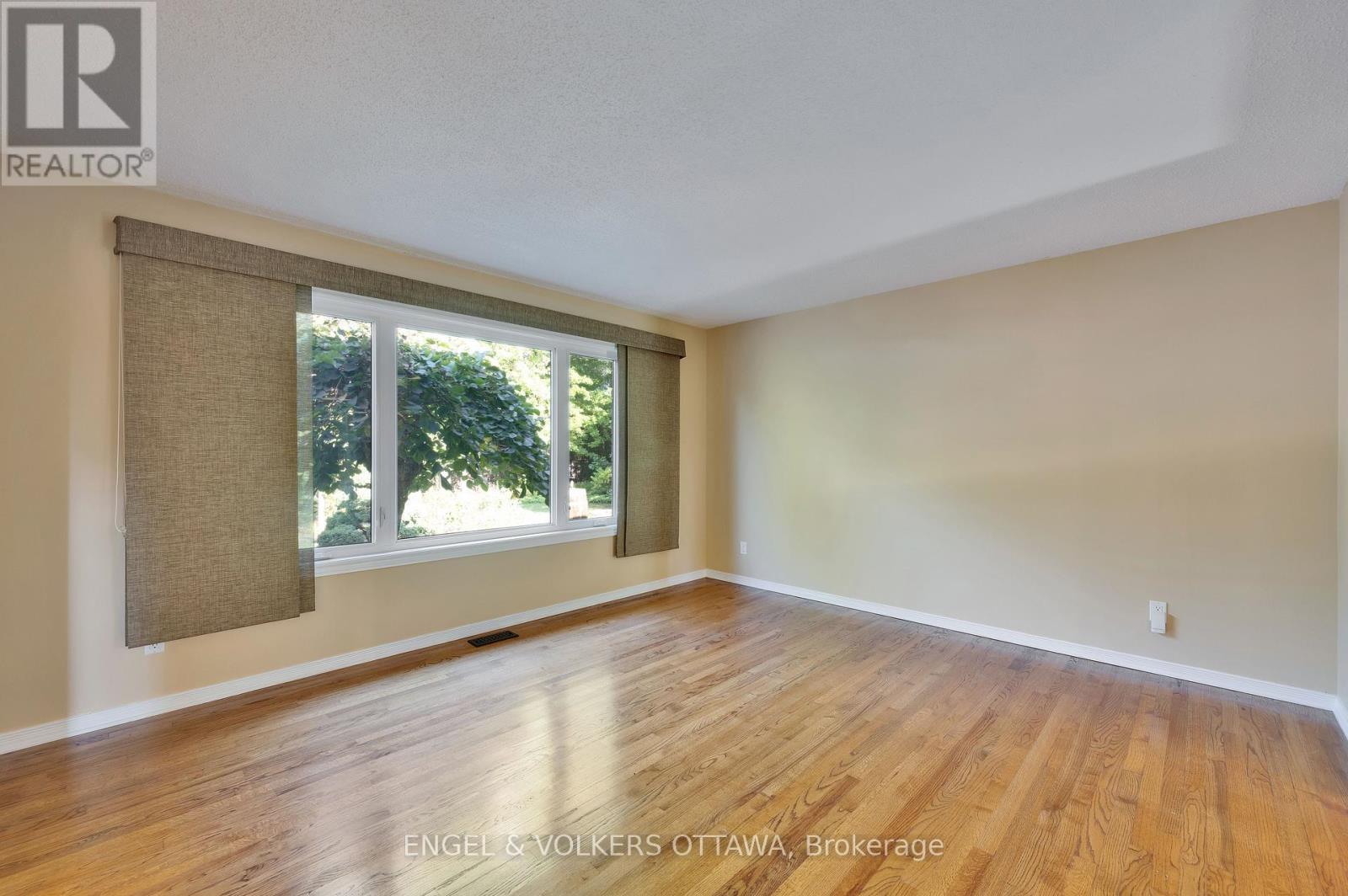 5233 Mclean Crescent, Ottawa, Ontario  K4M 1G1 - Photo 20 - X12440279