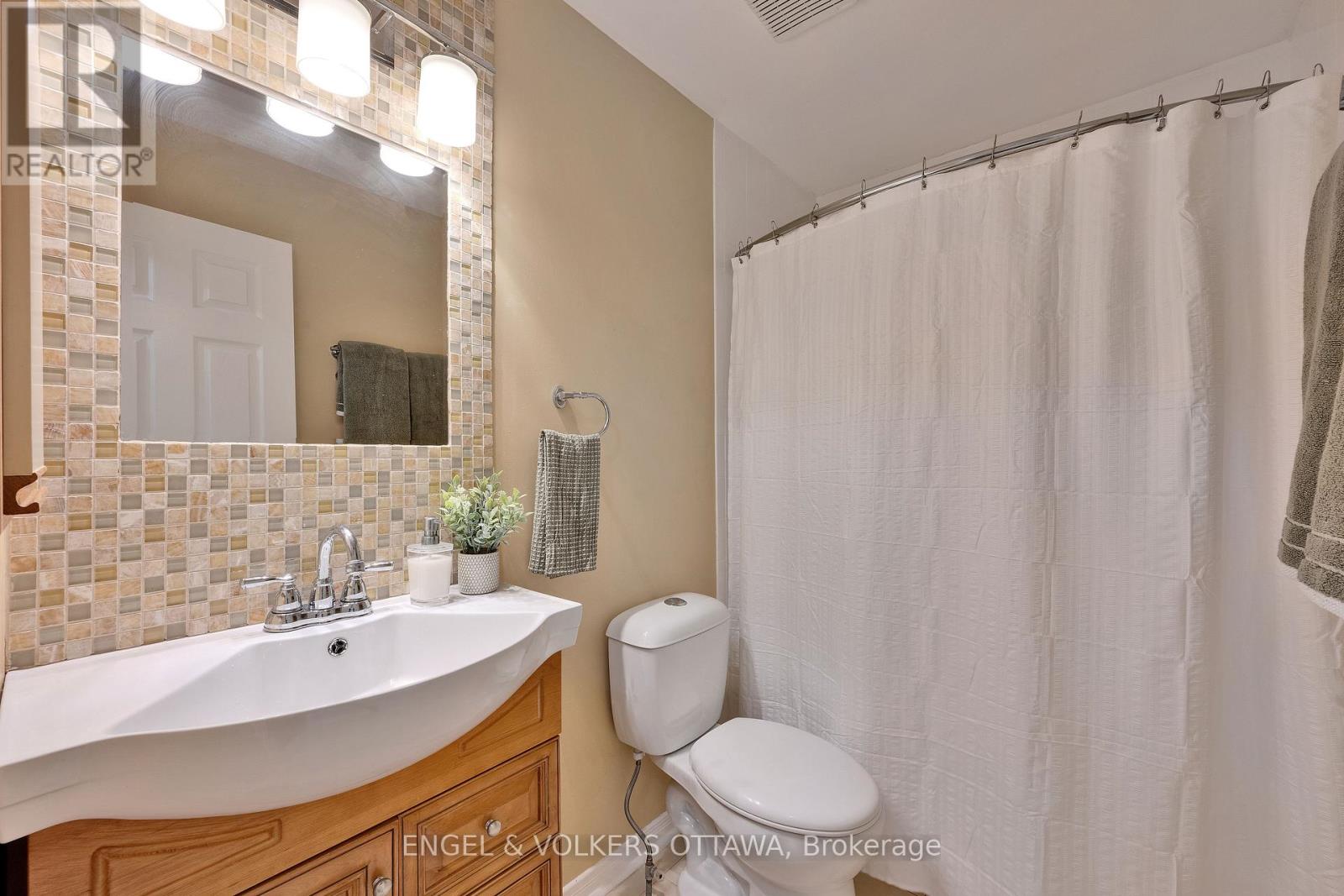 5233 Mclean Crescent, Ottawa, Ontario  K4M 1G1 - Photo 32 - X12440279