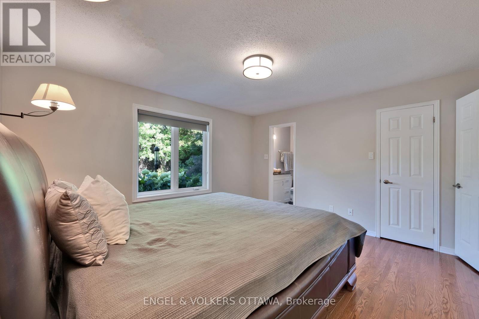 5233 Mclean Crescent, Ottawa, Ontario  K4M 1G1 - Photo 34 - X12440279