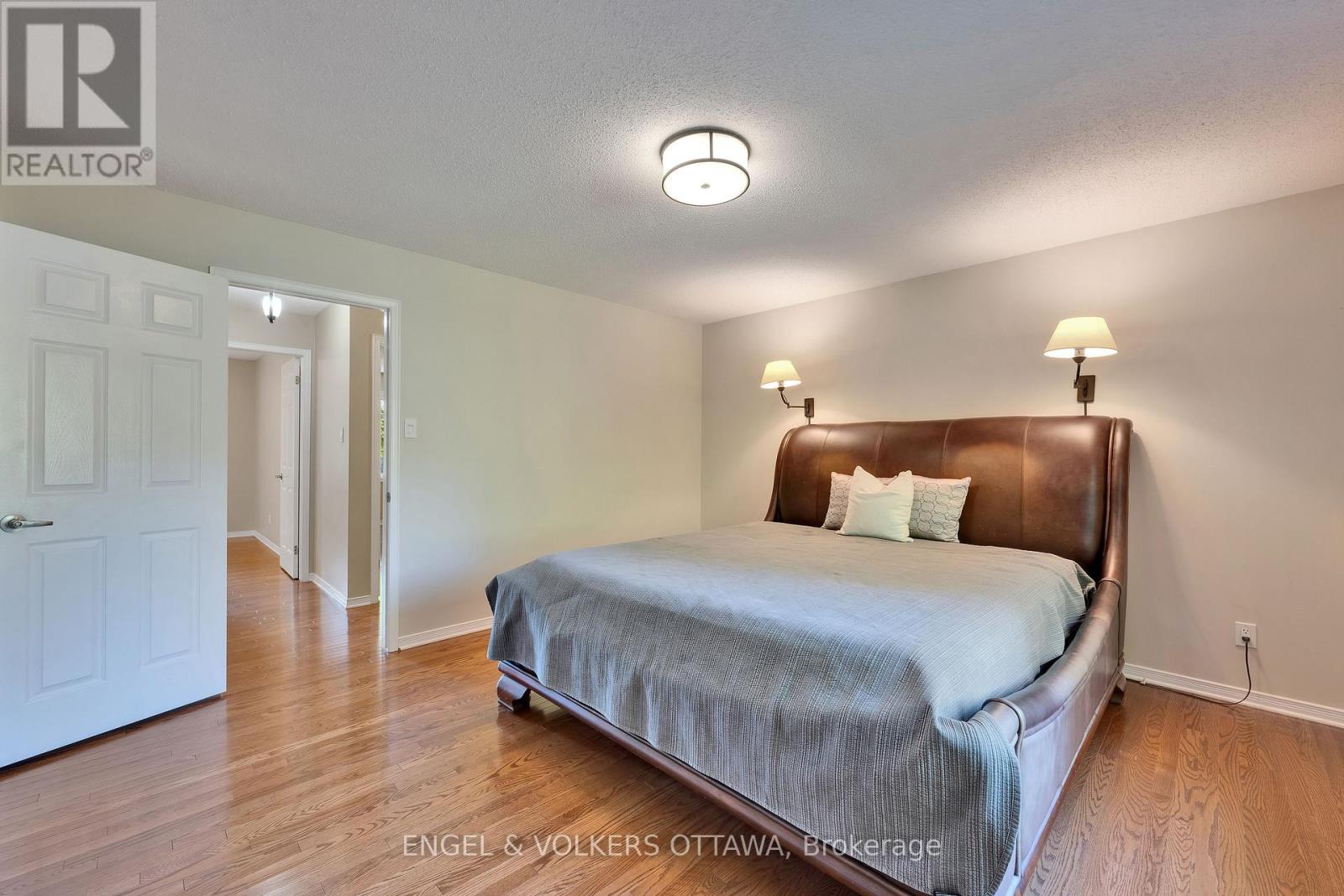 5233 Mclean Crescent, Ottawa, Ontario  K4M 1G1 - Photo 37 - X12440279