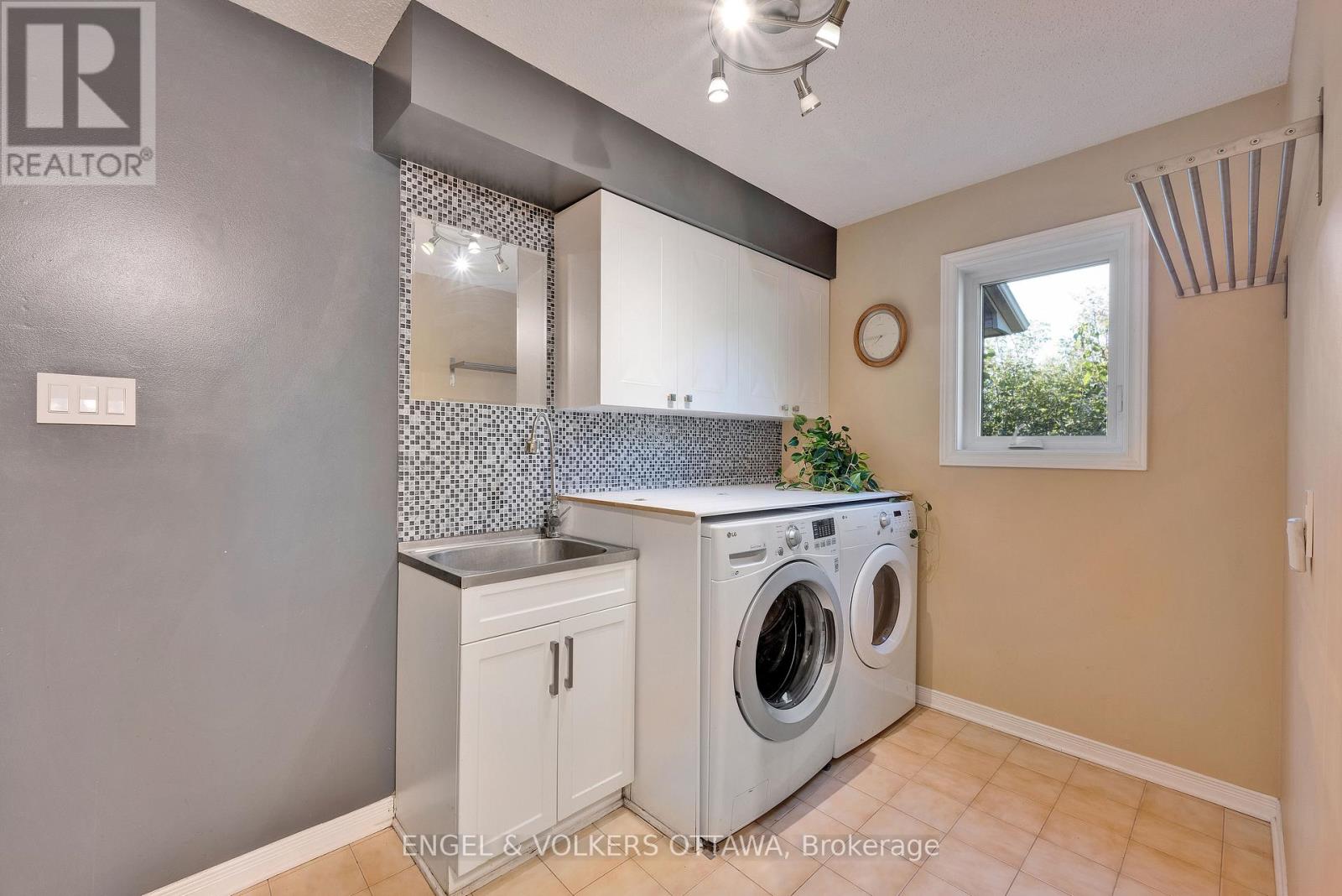 5233 Mclean Crescent, Ottawa, Ontario  K4M 1G1 - Photo 38 - X12440279