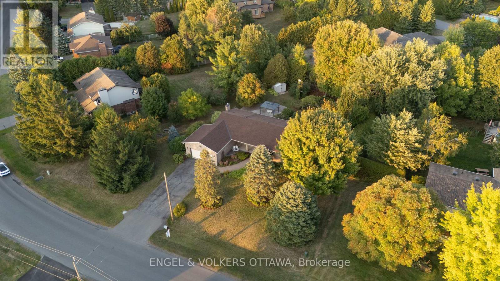 5233 Mclean Crescent, Ottawa, Ontario  K4M 1G1 - Photo 48 - X12440279