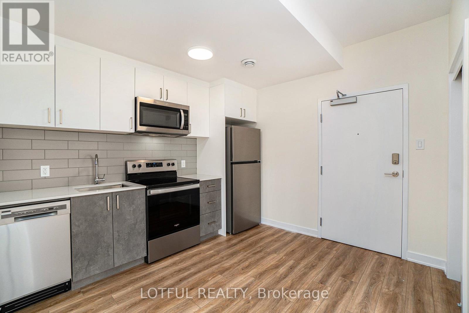 201 - 630 Churchill Avenue N, Ottawa, Ontario  K1Z 5E8 - Photo 11 - X12440300