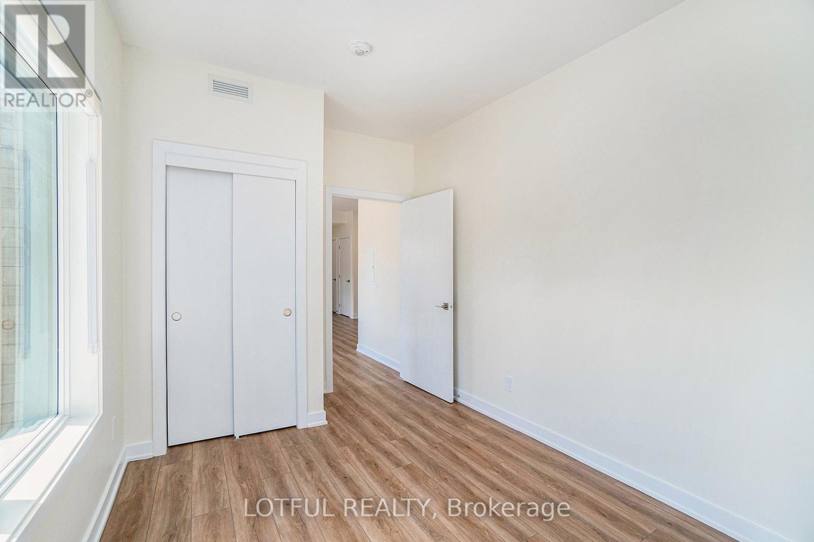 201 - 630 Churchill Avenue N, Ottawa, Ontario  K1Z 5E8 - Photo 12 - X12440300
