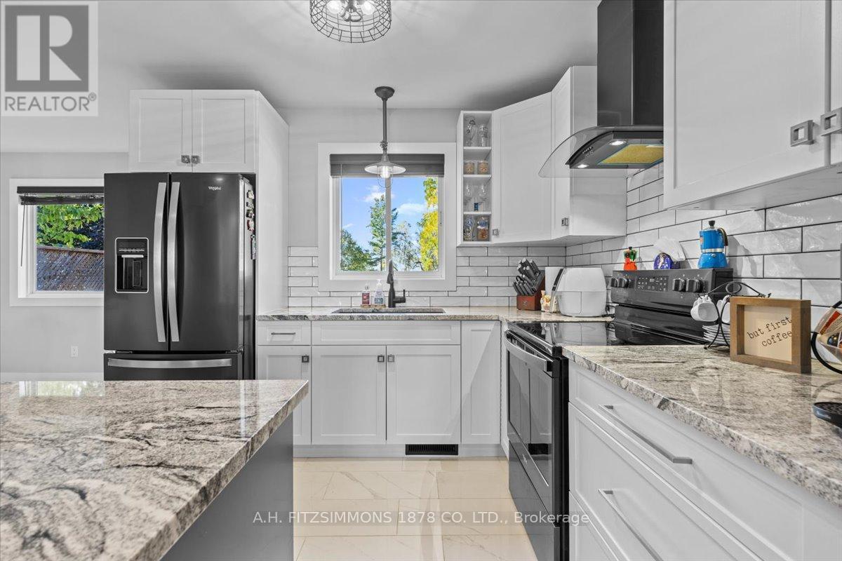3791 Carp Road, Ottawa, Ontario  K0A 1L0 - Photo 11 - X12440306