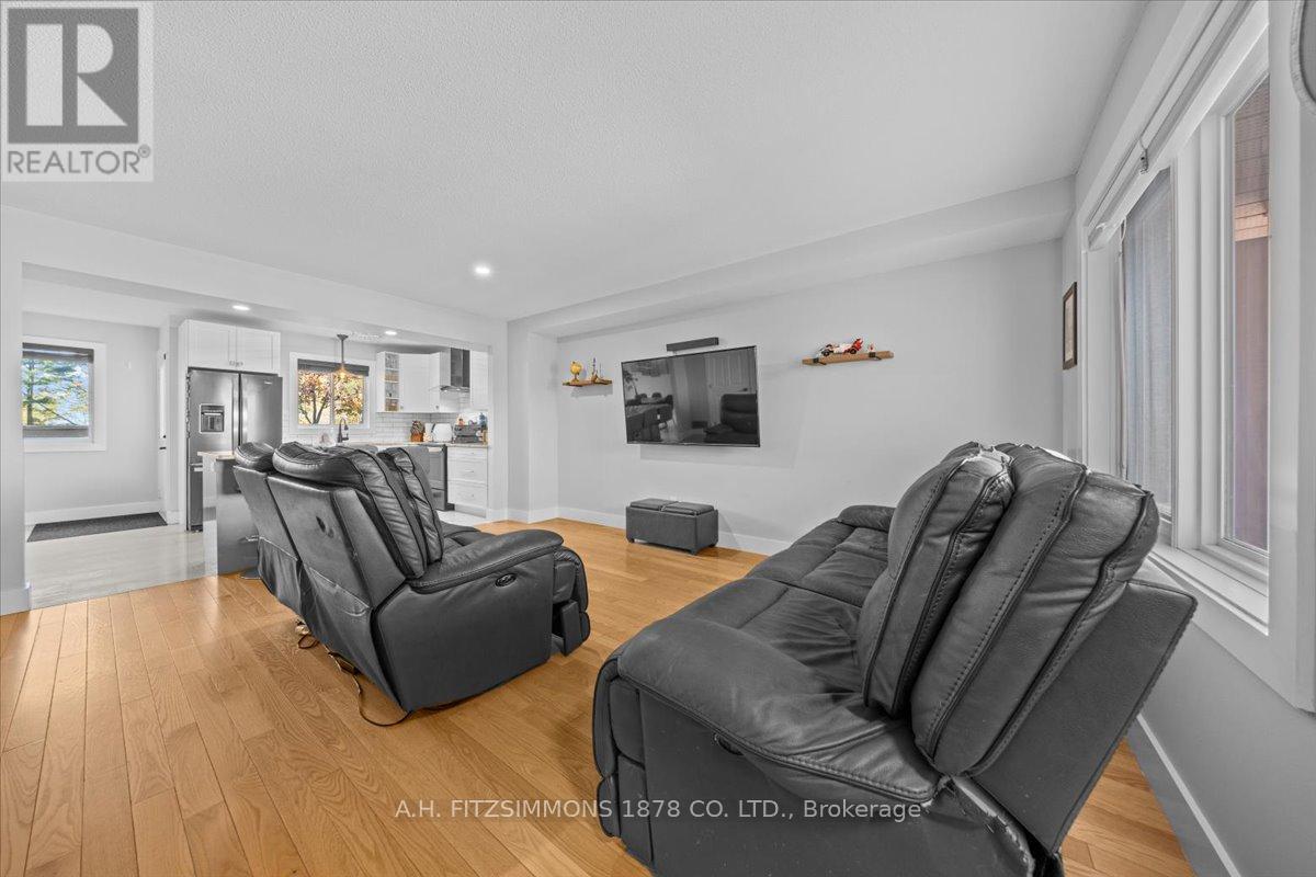 3791 Carp Road, Ottawa, Ontario  K0A 1L0 - Photo 4 - X12440306