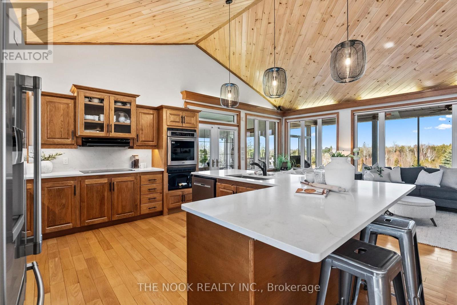 593 Pigeon Creek Road, Kawartha Lakes, Ontario  L0B 1K0 - Photo 17 - X12432723