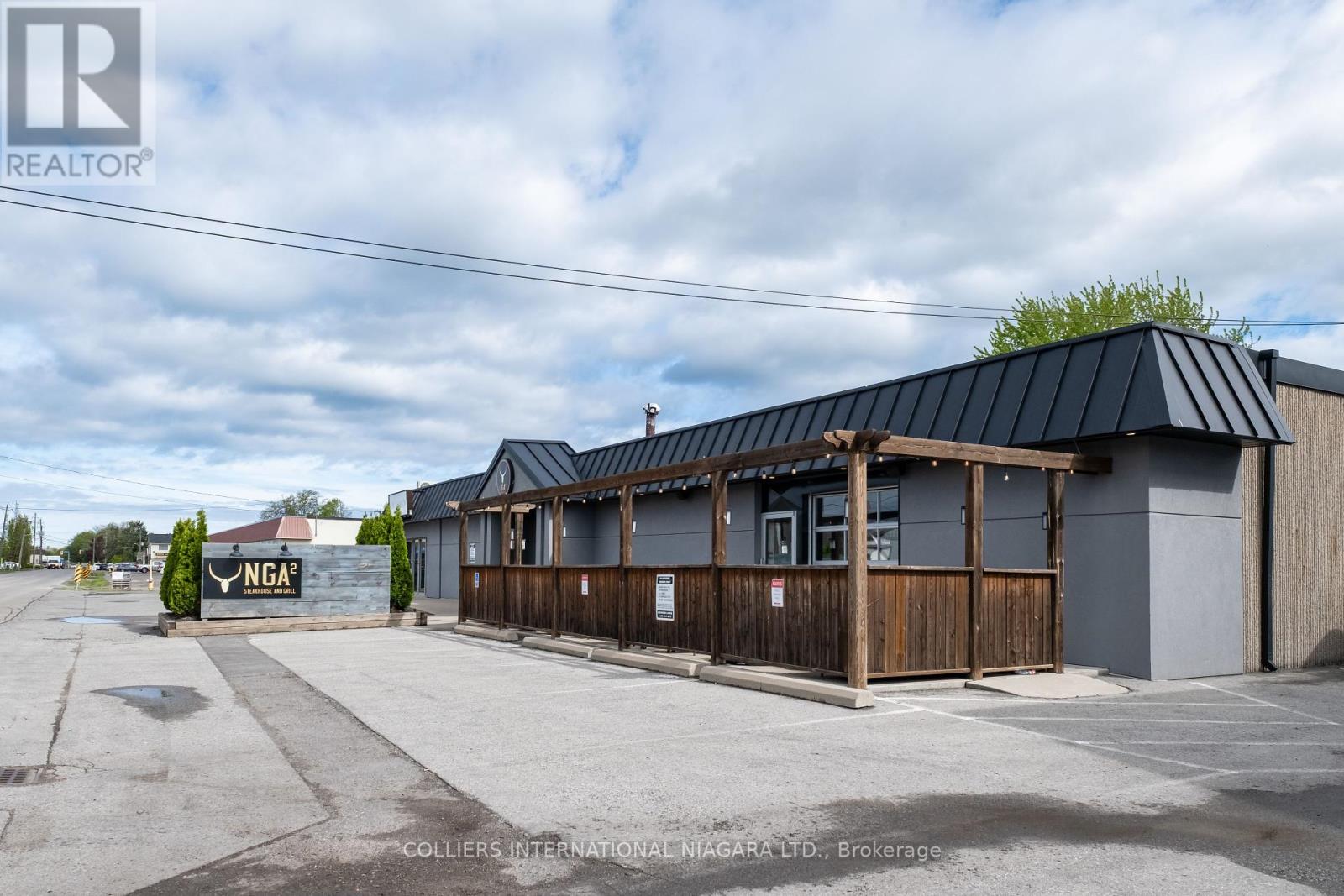 14-18 Secord Drive, St. Catharines (Lakeport), Ontario  L2N 1K8 - Photo 2 - X12440121