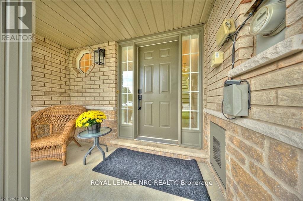 76 Loretta Drive, Niagara-On-The-Lake (Virgil), Ontario  L0S 1T0 - Photo 6 - X12440131