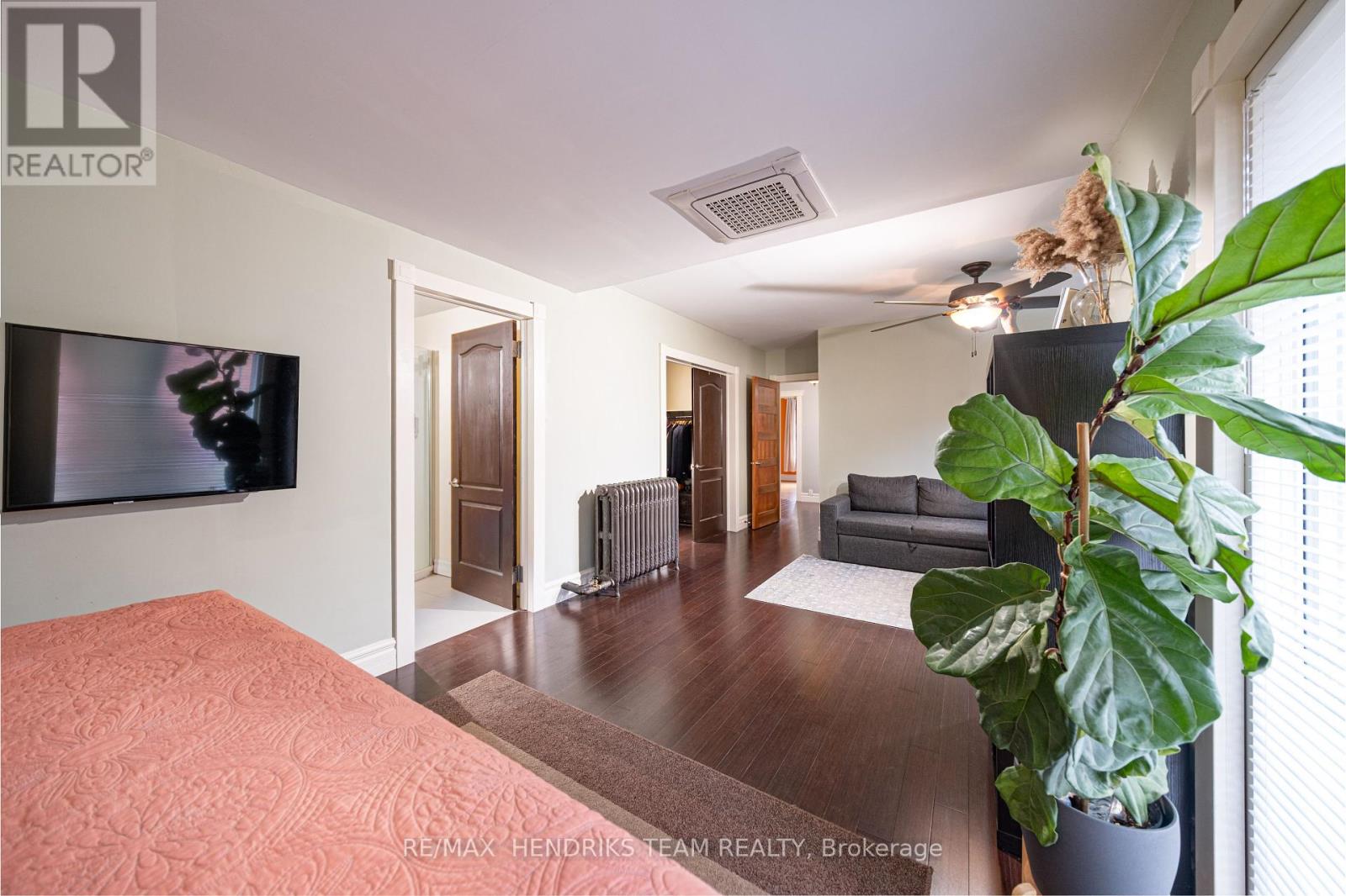 153 Geneva Street, St. Catharines (Downtown), Ontario  L2R 4N7 - Photo 18 - X12440167