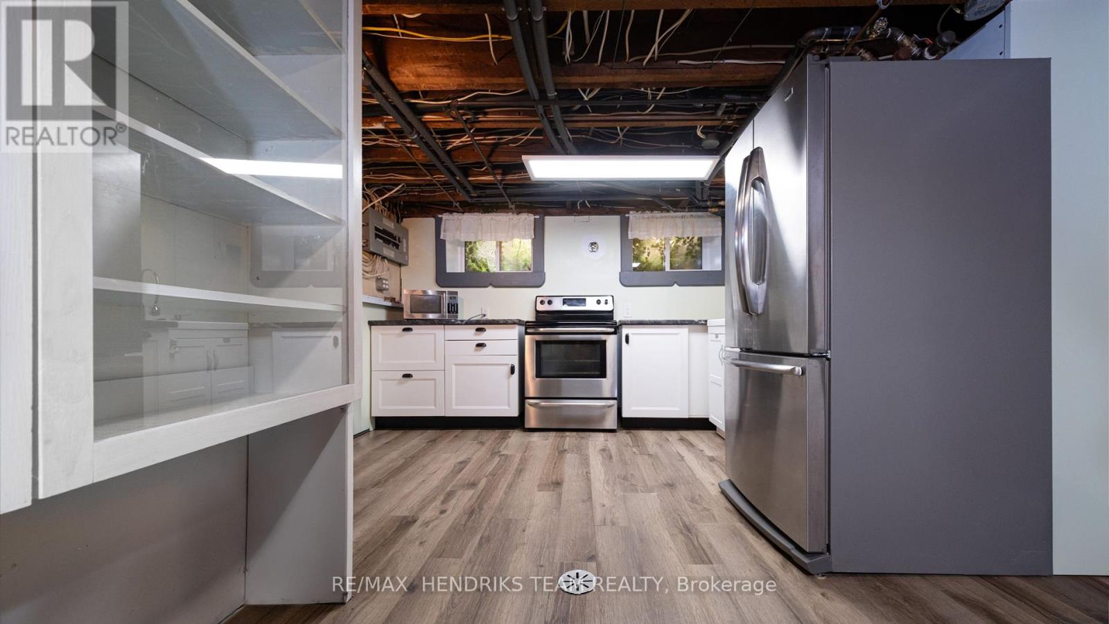 153 Geneva Street, St. Catharines (Downtown), Ontario  L2R 4N7 - Photo 32 - X12440167