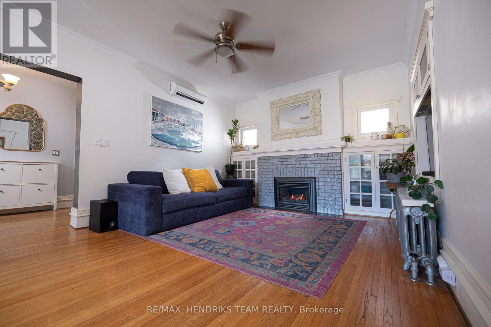 153 Geneva Street, St. Catharines (Downtown), Ontario  L2R 4N7 - Photo 6 - X12440167