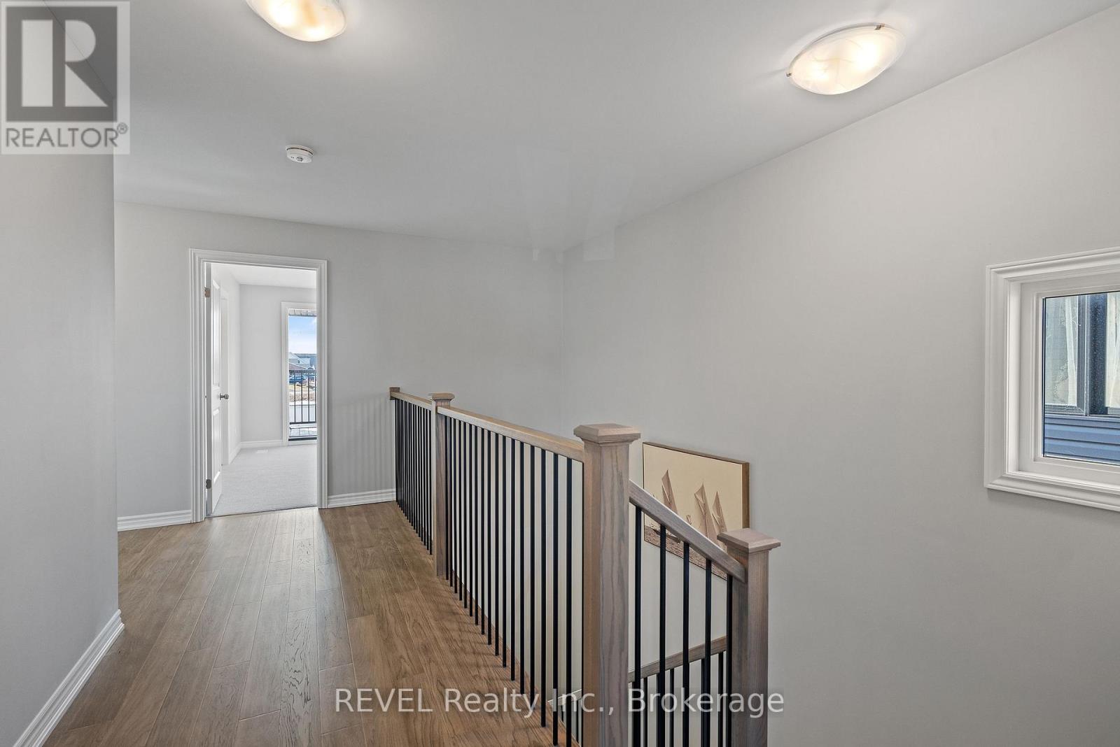 210 Wellandvale Drive, Welland (N. Welland), Ontario  L3C 7C7 - Photo 18 - X12440227