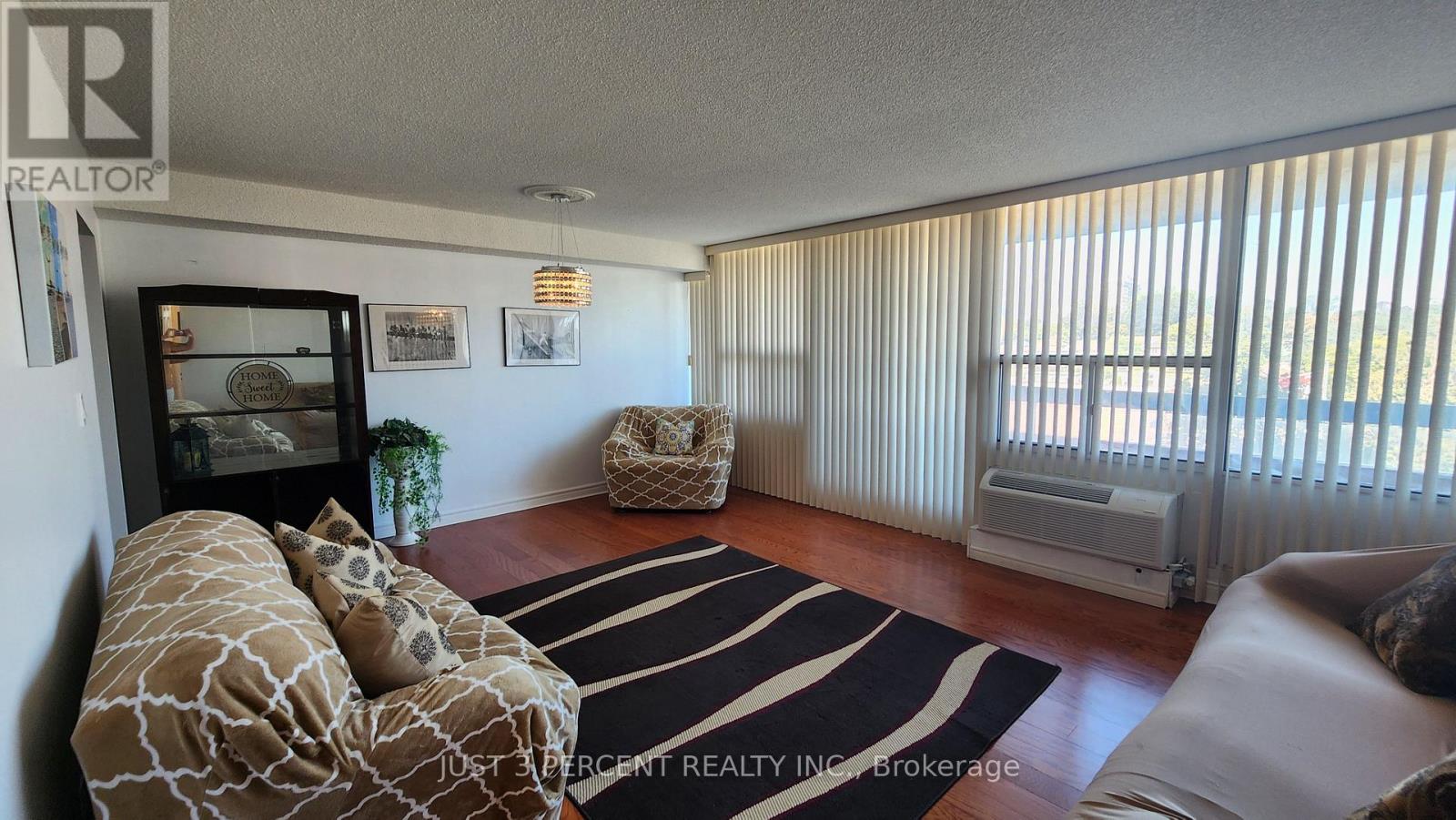 505 - 55 William Street E, Oshawa, Ontario  L1G 7C9 - Photo 1 - E12440133