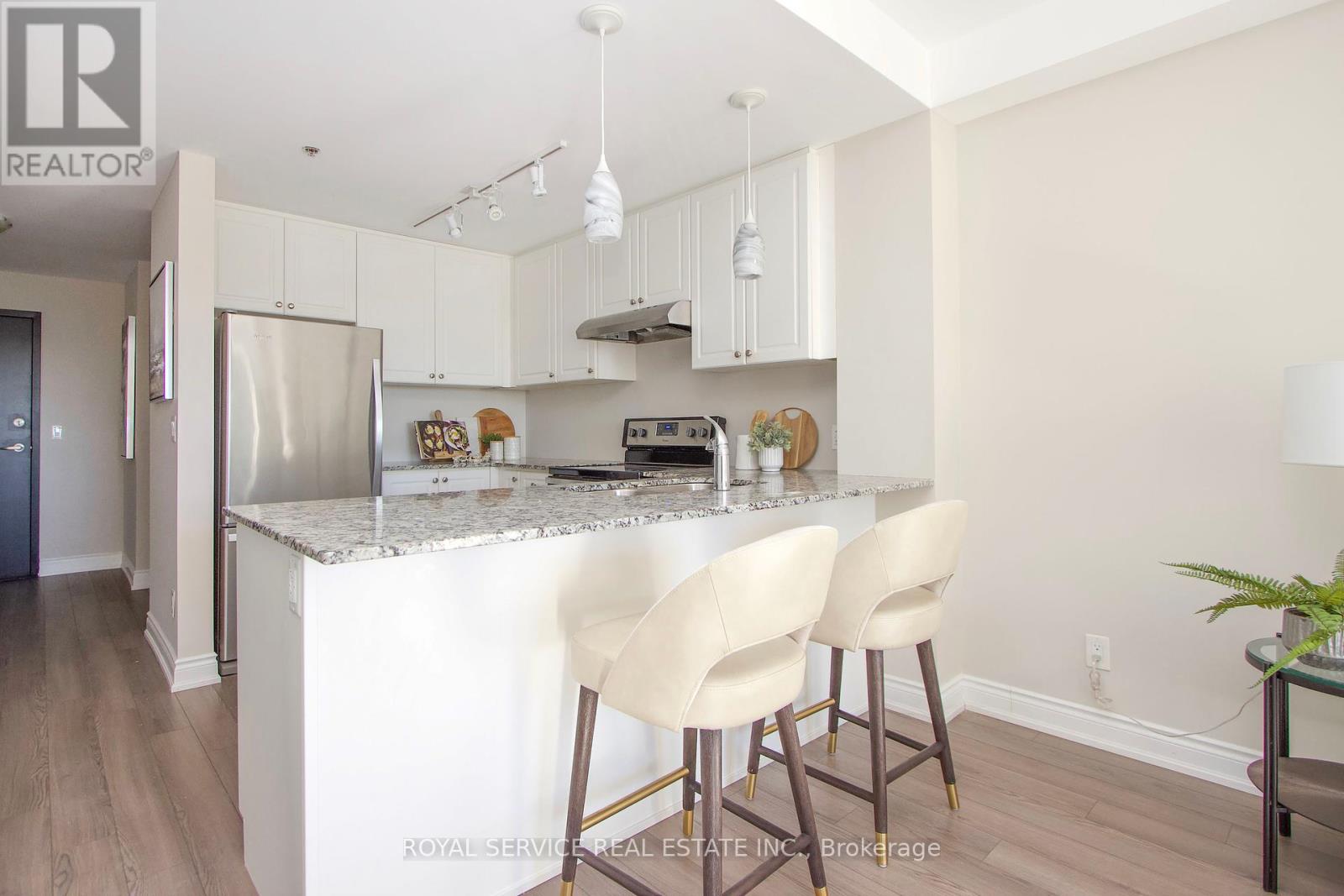 308 - 21 Brookhouse Drive, Clarington, Ontario  L1B 0V4 - Photo 6 - E12440293
