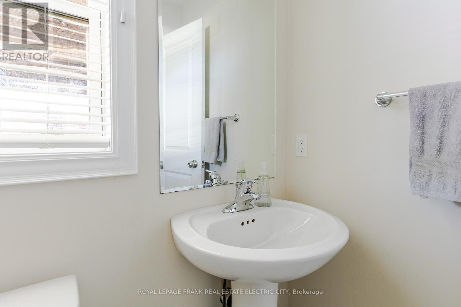 849 Broadway Boulevard, Peterborough, Ontario  K9H 0J1 - Photo 23 - X12440159